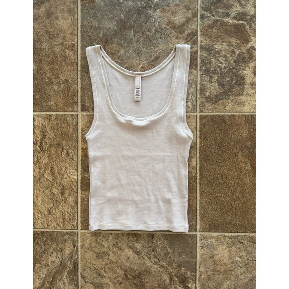 Skims Cotton Rib Tank Stone Size Medium - Picture 2 of 9